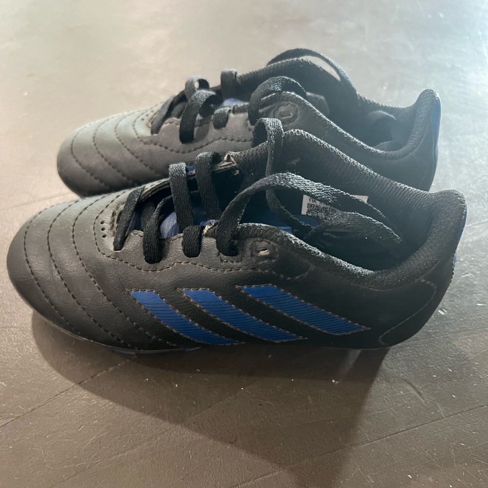 Adidas soccer cleats - size 11